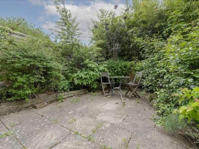 House for sale in Shepherd's Bush, Greater London