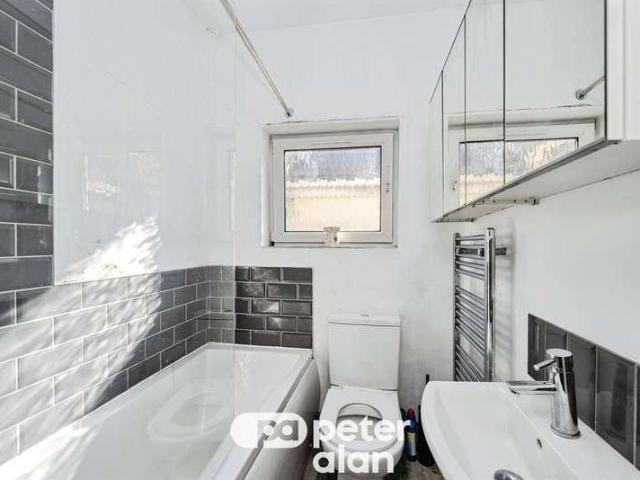 House for sale in Mount Pleasant, Swansea