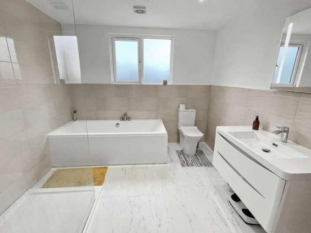 House for sale in Talbot Village, Bournemouth