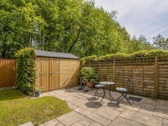 House for sale in Wakefield, Outwood