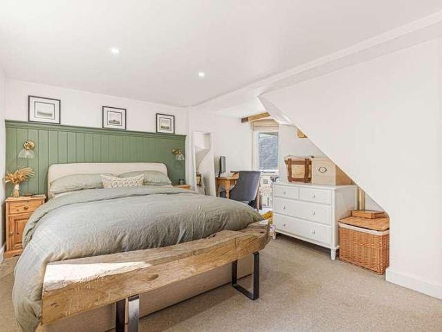 House for sale in Crawley, West Oxfordshire