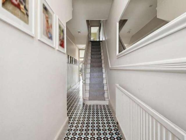 House for sale in Forest Gate, Greater London
