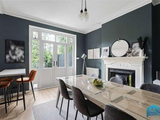 House for sale in Muswell Hill, Greater London