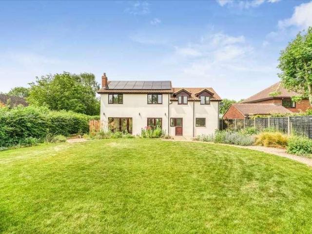 House for sale in Calverton End, Isle Of Man