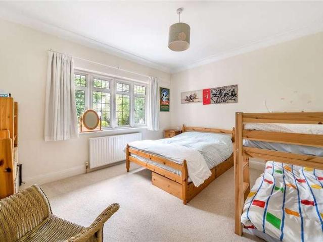 House for sale in Lower Green Esher, Blackhills