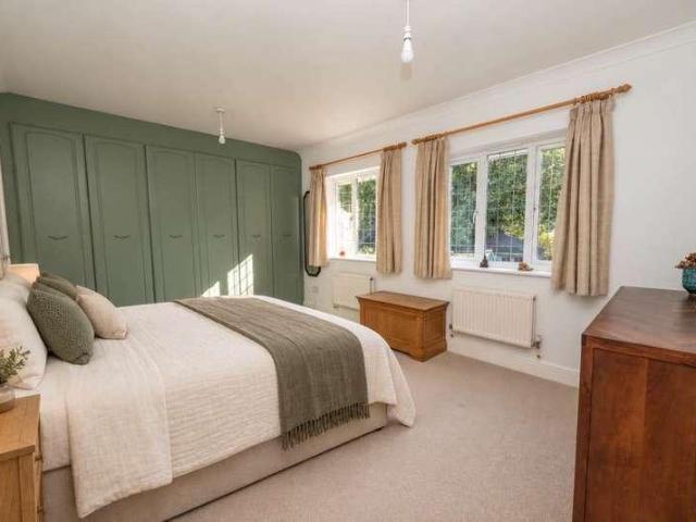 House for sale in Chartham, Canterbury