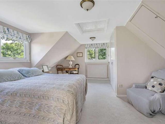 House for sale in Horsham, West Sussex