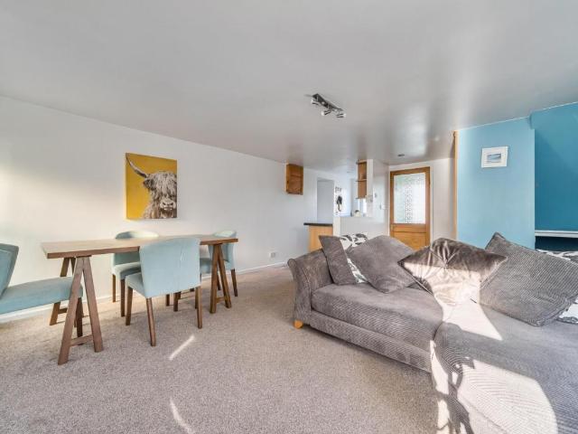 House for sale in Rosudgeon, Cornwall
