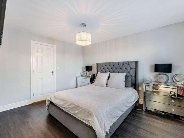 House for sale in Lunts Heath, Widnes