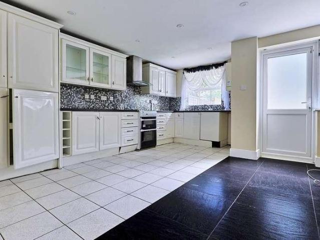 House for sale in Enfield Island Village, Greater London