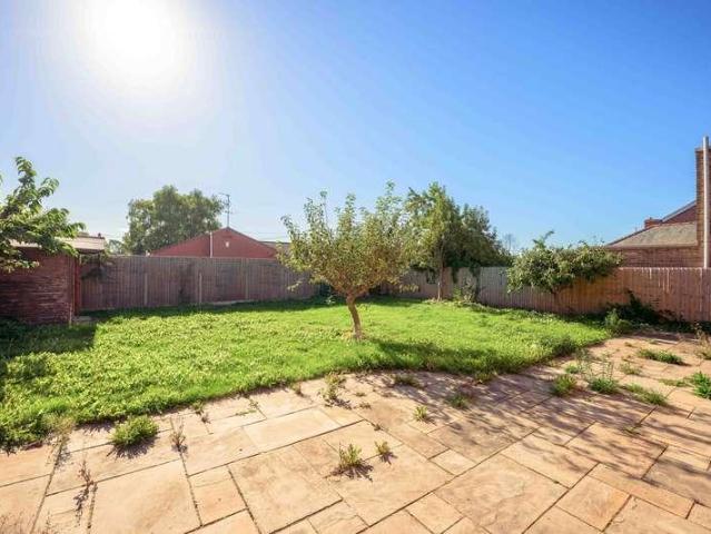 House for sale in Staniland, Boston