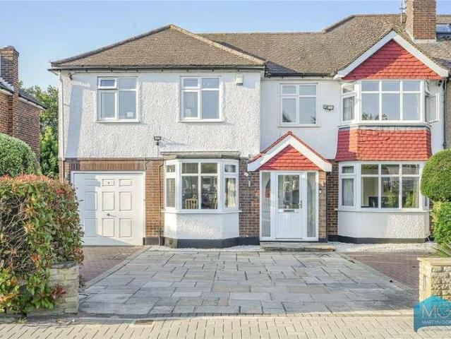 House for sale in Barnet, New Barnet