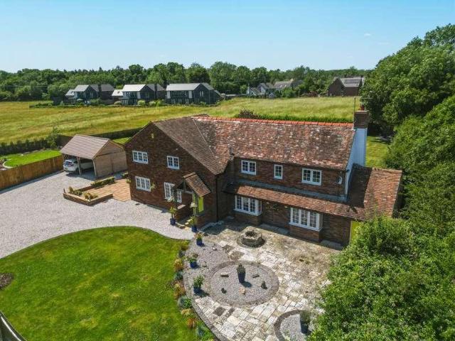 House for sale in Drakes Broughton and Wadborough, Crookhill