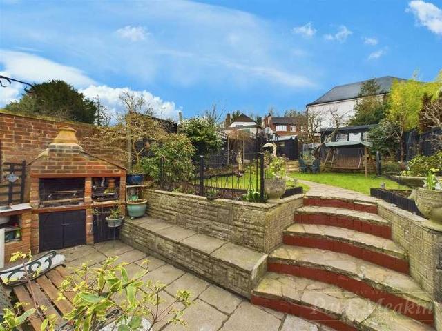House for sale in Purley, Purley