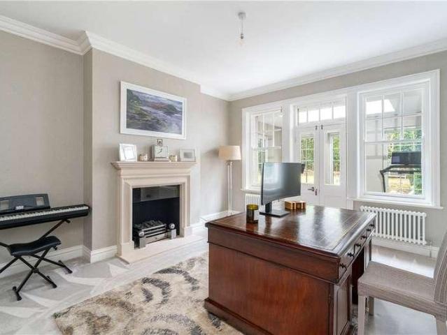 House for sale in Ben Rhydding, Ilkley
