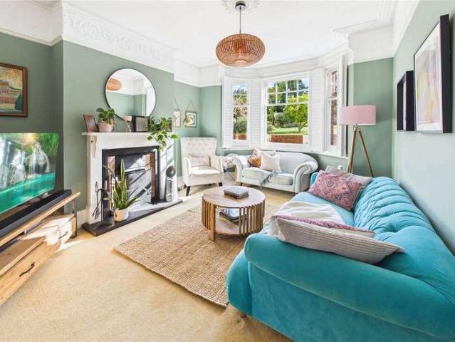 House for sale in Kentwood, Reading