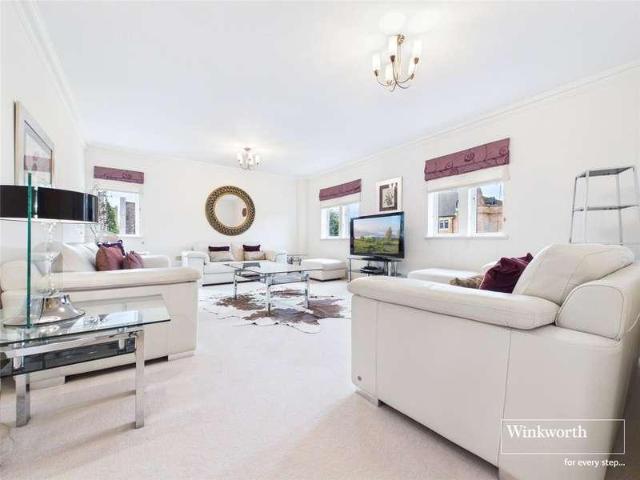 House for sale in Upper Woolhampton, Woolhampton