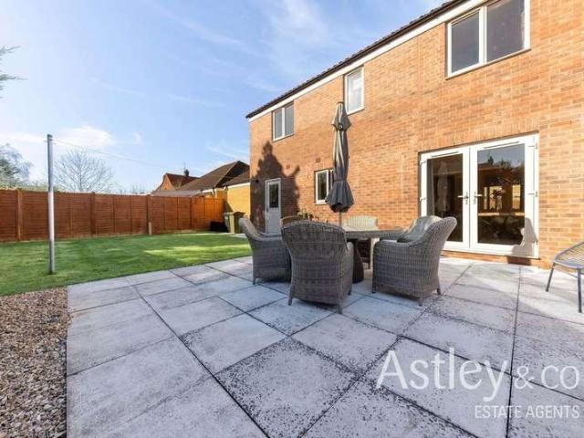 House for sale in Lingwood and Burlingham, Crostwick