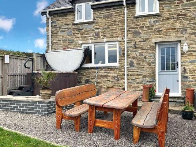 House for sale in Croes-y-Llan, Llangoedmor