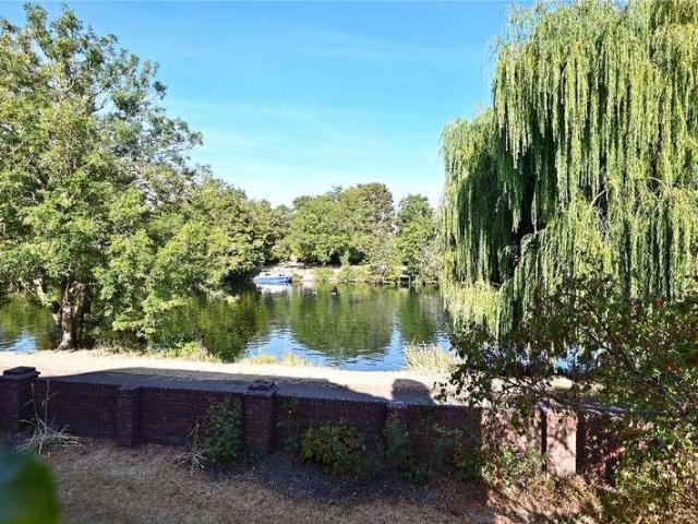 House for sale in Lower Halliford, Surrey