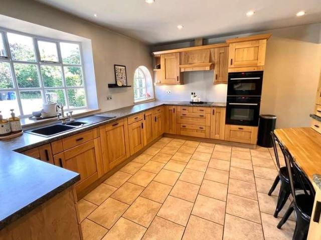 House for sale in Bessacarr, South Yorkshire