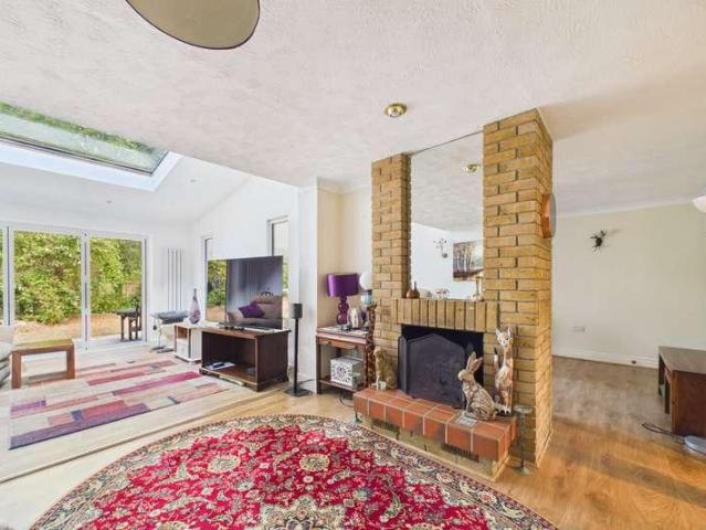 House for sale in Warfield, Newell Green
