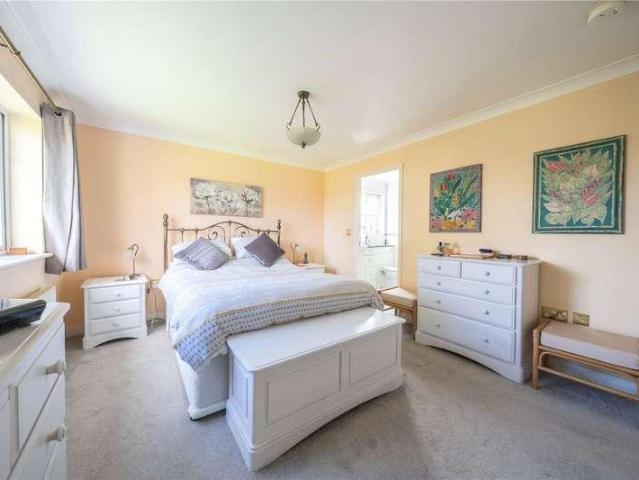 House for sale in Lower Dicker, Cross In Hand