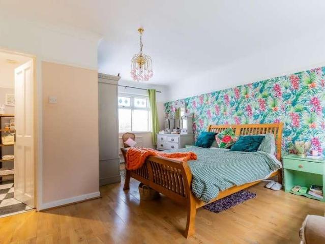 House for sale in Hengoed, Wales