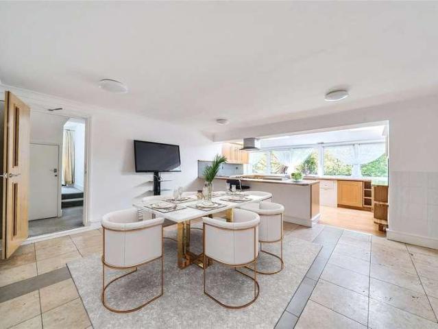 House for sale in Lower Halliford, Surrey