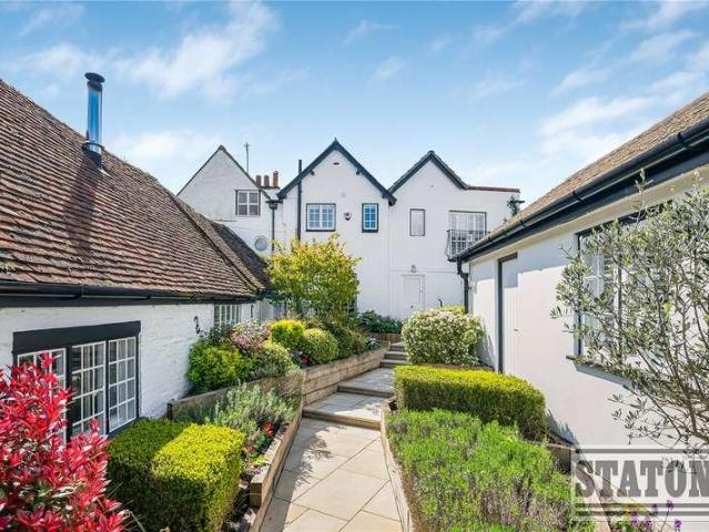 House for sale in Fretherne, Hertfordshire