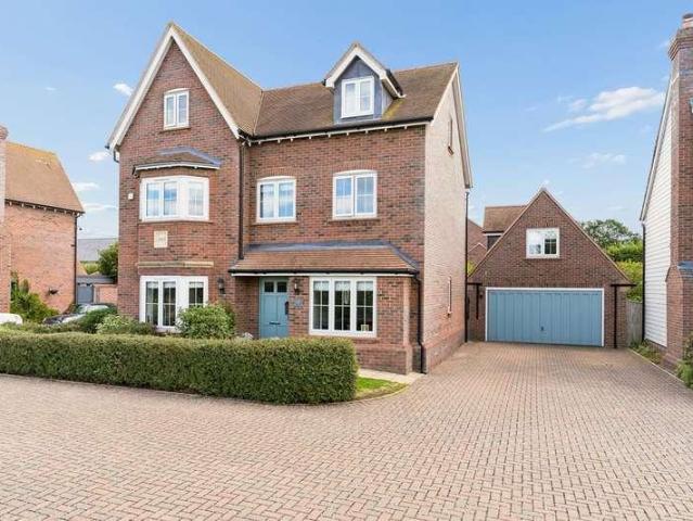 House for sale in King's Walden, Hertfordshire