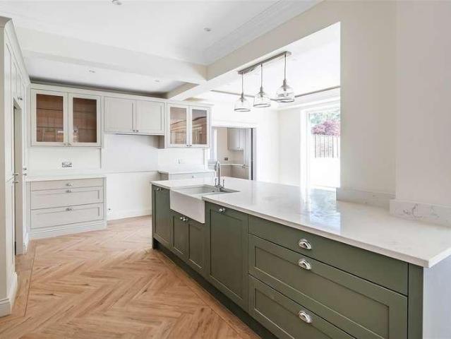 House for sale in Greater London