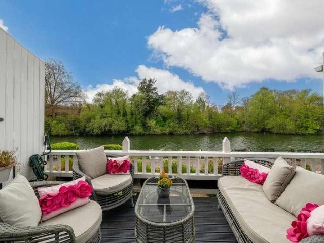 House for sale in Swallow, Buckinghamshire