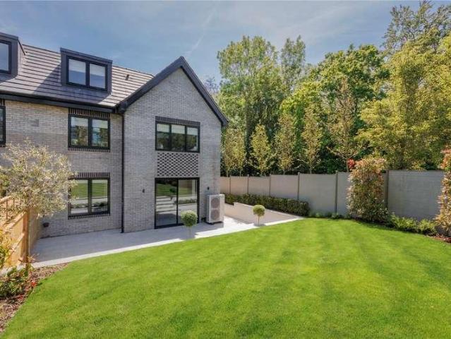 House for sale in Radlett, Hertfordshire