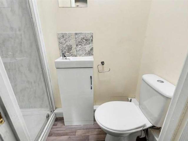 House for sale in Attenborough, East Midlands