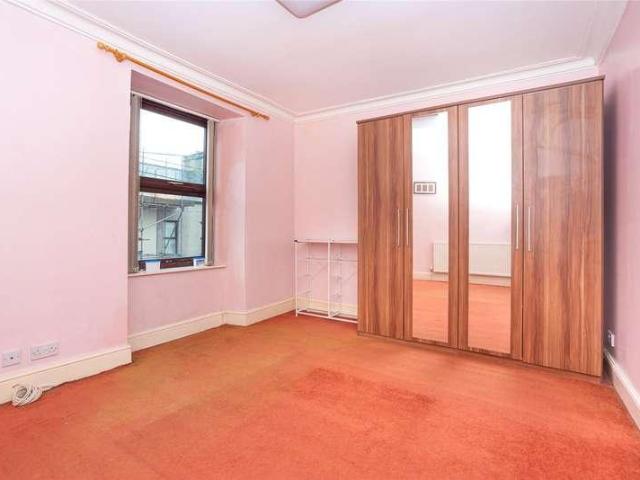 House for sale in Porthmadog