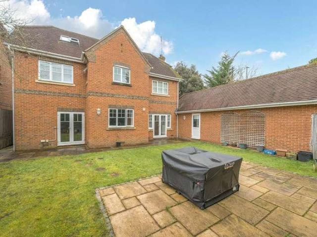 House for sale in Heatherside, Heol-las