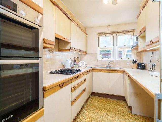 House for sale in Roehampton, Greater London