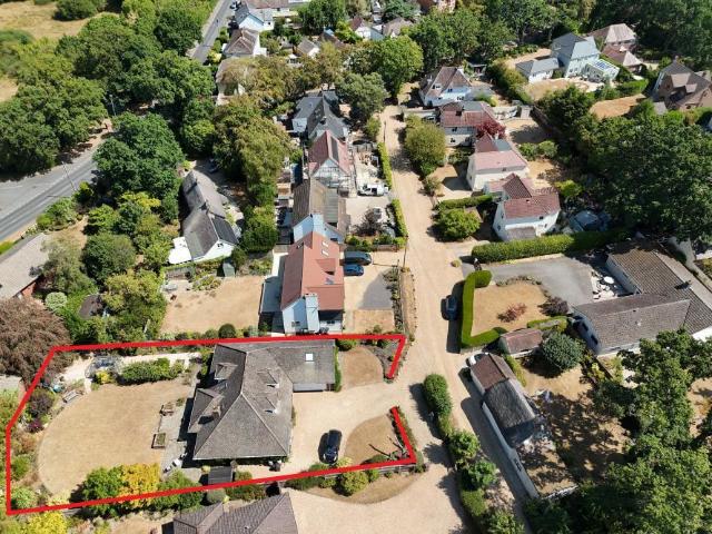 House for sale in Furzehill, East Dorset