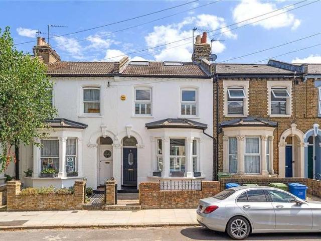 House for sale in East Dulwich, Greater London