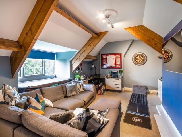 House for sale in Wadworth, South Yorkshire