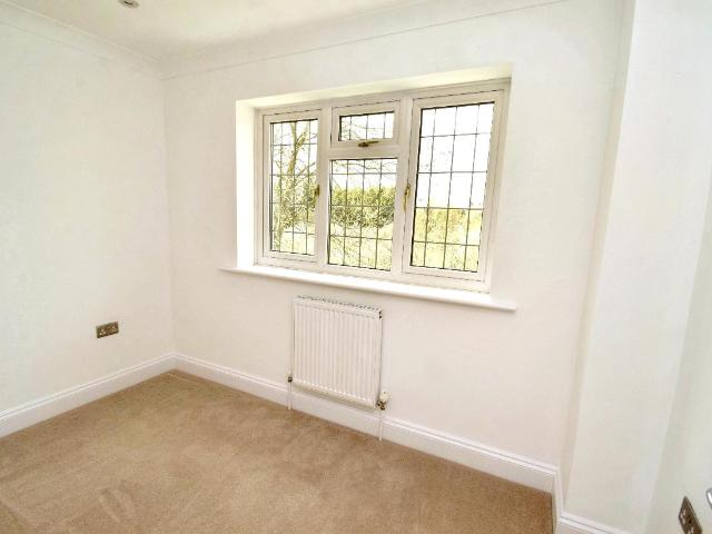 House for sale in The Butts, Kent