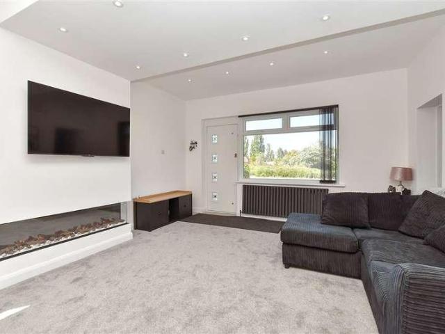 House for sale in Oad Street, Kent