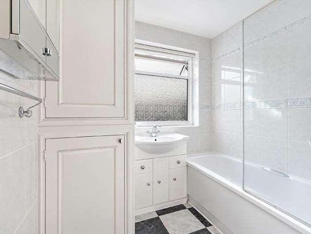 House for sale in Royal Borough of Kingston upon Thames, Greater London