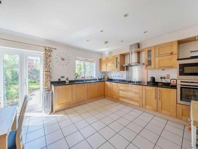 House for sale in The Slade, Oxfordshire