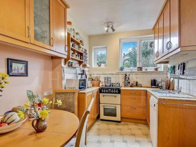House for sale in Dollis Hill, Greater London
