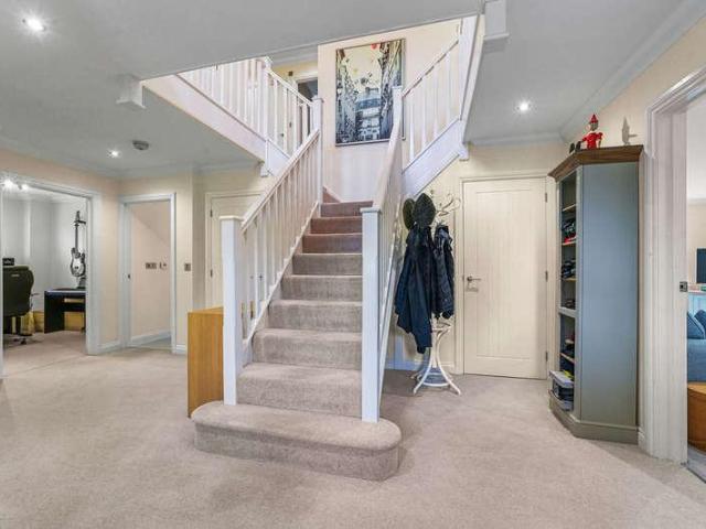House for sale in Chipping Hill, Essex