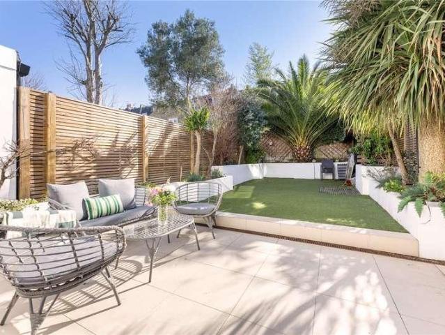 House for sale in Putney, Greater London