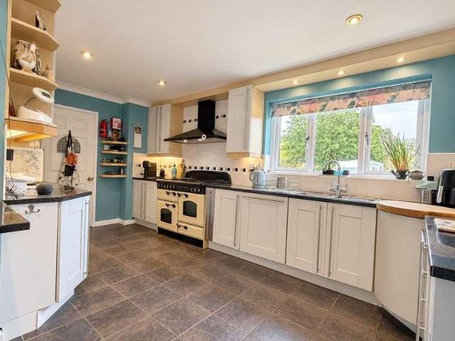 House for sale in St. Leonards and St. Ives, Ashley Heath