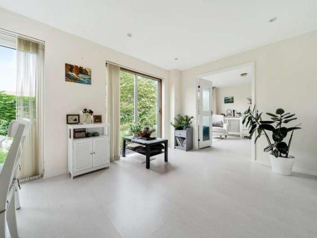 House for sale in Slyfield, Westborough